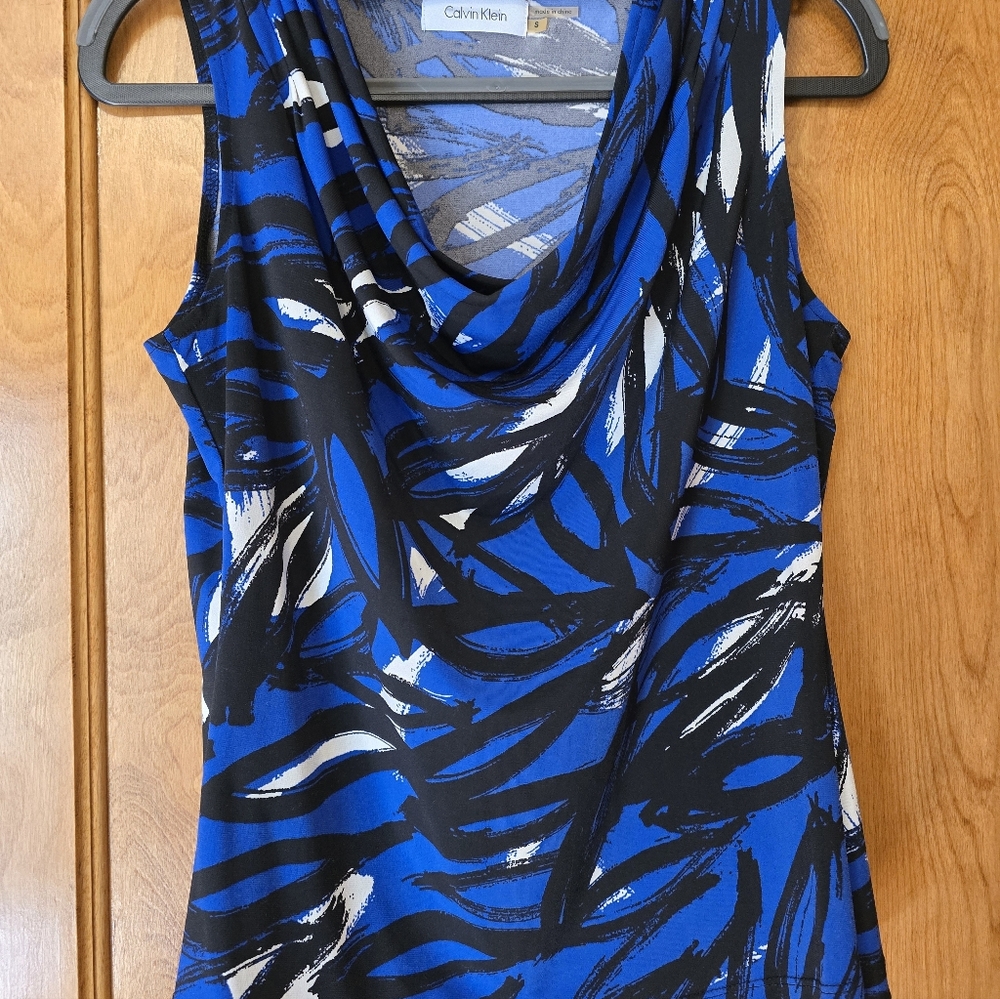 Calvin Klein Women's Abstract Blue and Black Cowl Neck Top